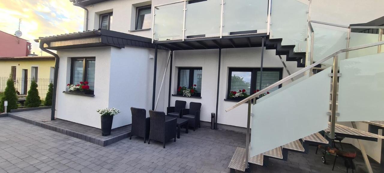 Apartamenty Happy Lębork Buitenkant foto